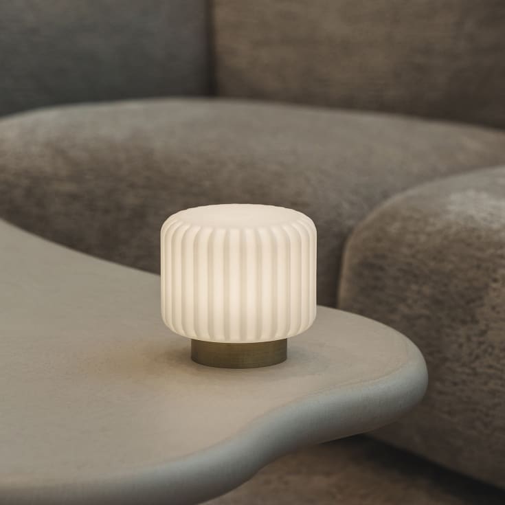 Atelier Pierre Dentelles uppladningsbar bordslampa, H15 cm, guld