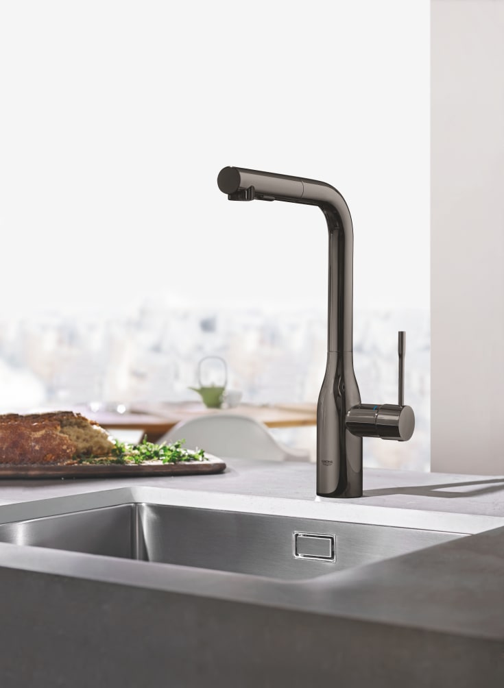Grohe Essence köksblandare, utdragbar pip, svart krom