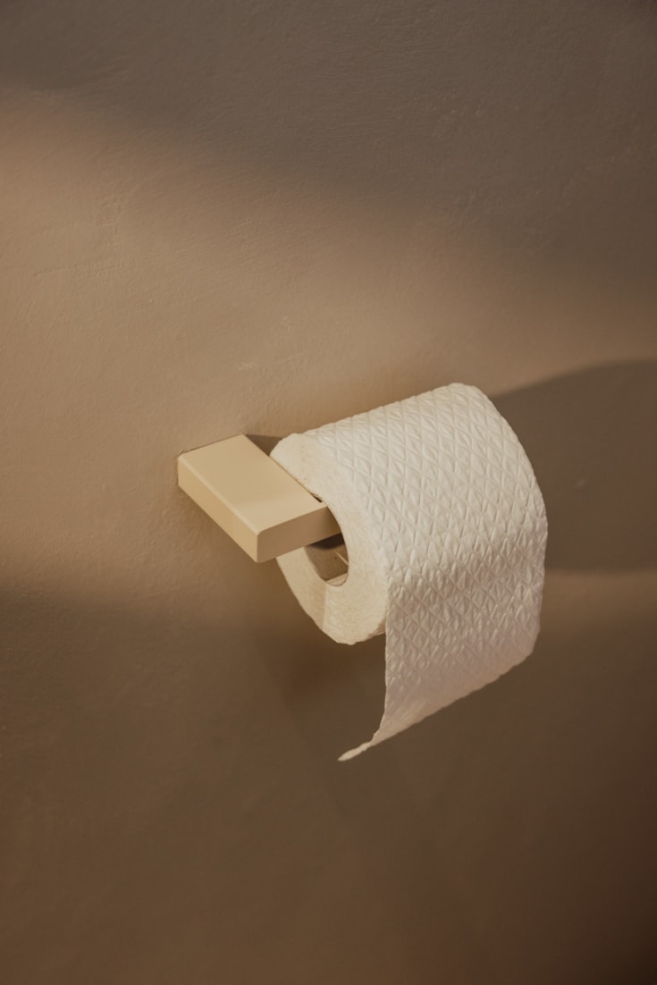 Metallbude Tuali toiletrulleholder, beige