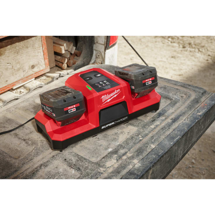 Milwaukee M18 DBSC lader