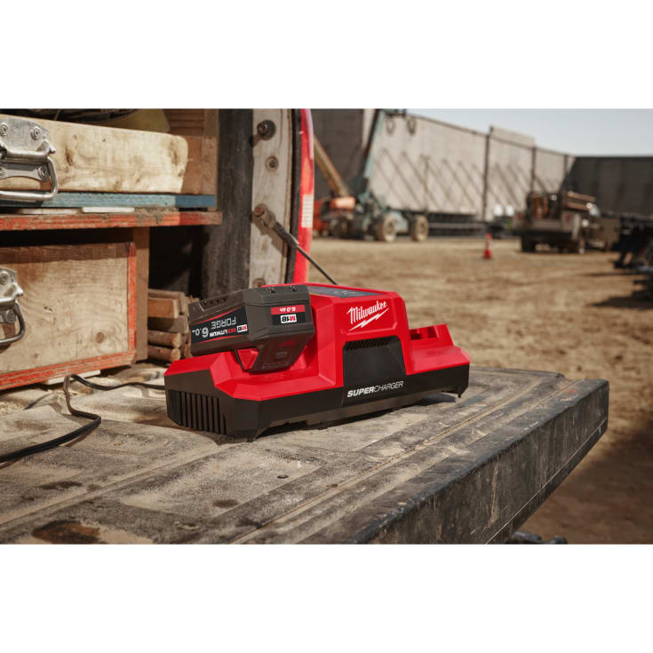 Milwaukee M18 DBSC lader
