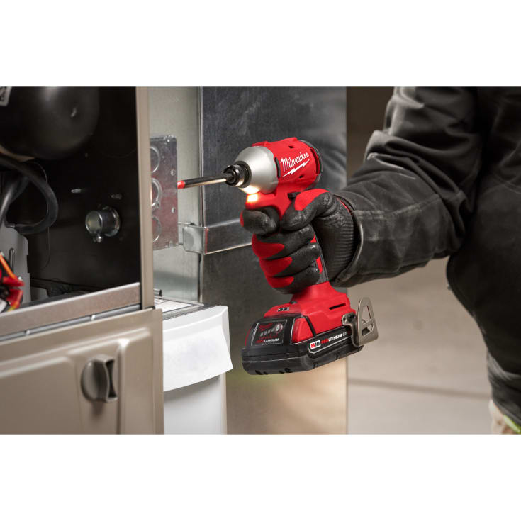 Milwaukee M18 kulfri 1/4" slagskruemaskine, u. batteri