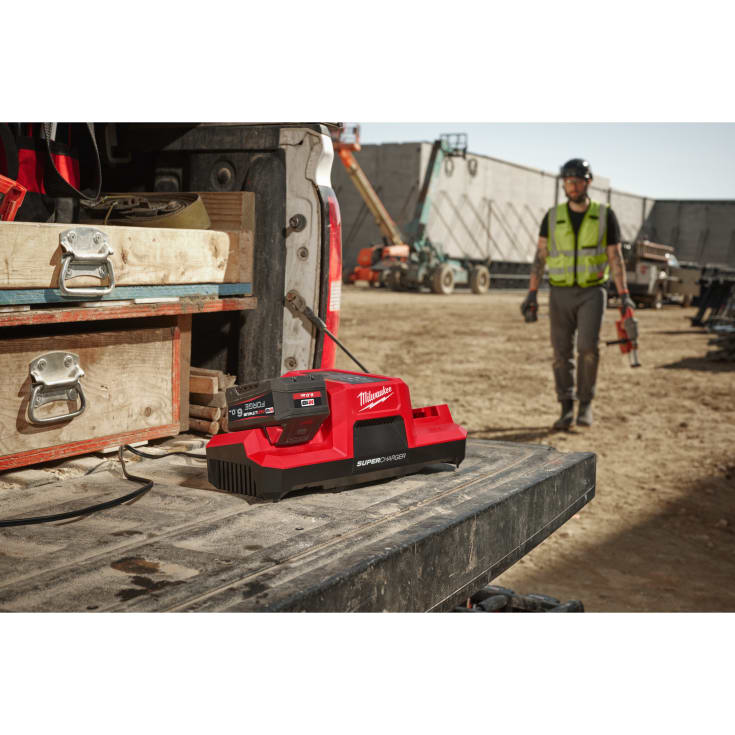 Milwaukee M18 DBSC lader