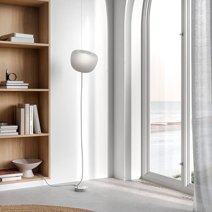 Nordic Tales Helio Hybrid golv- & taklampa