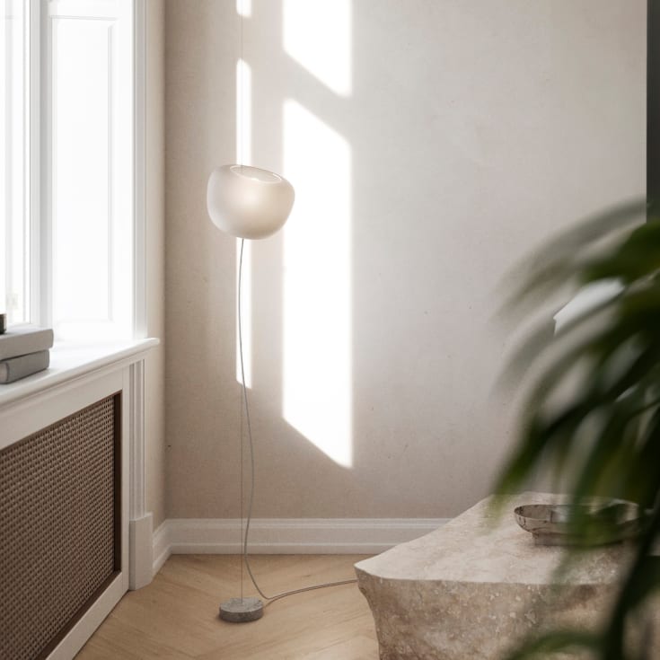 Nordic Tales Helio Hybrid golv- & taklampa