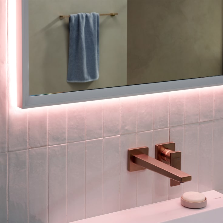 Hansgrohe Xarita E speil med lys, dimbart, touch, 140,6x70,6 cm, matt hvit