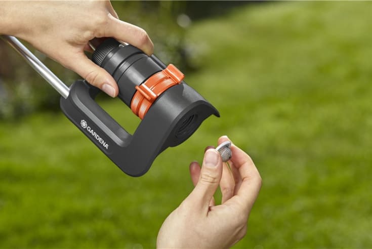 Gardena Aqua S spreder, justerbar rekkevidde, 90–220 m130