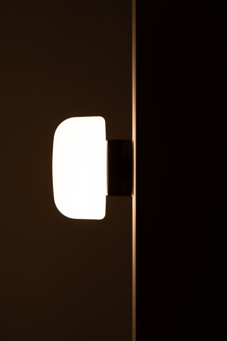 Ifö Electric Solenne loft-/væglampe, sort, Ø21 cm
