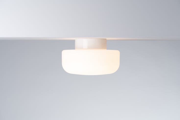 Ifö Electric Solenne loft-/væglampe, hvid, Ø25 cm