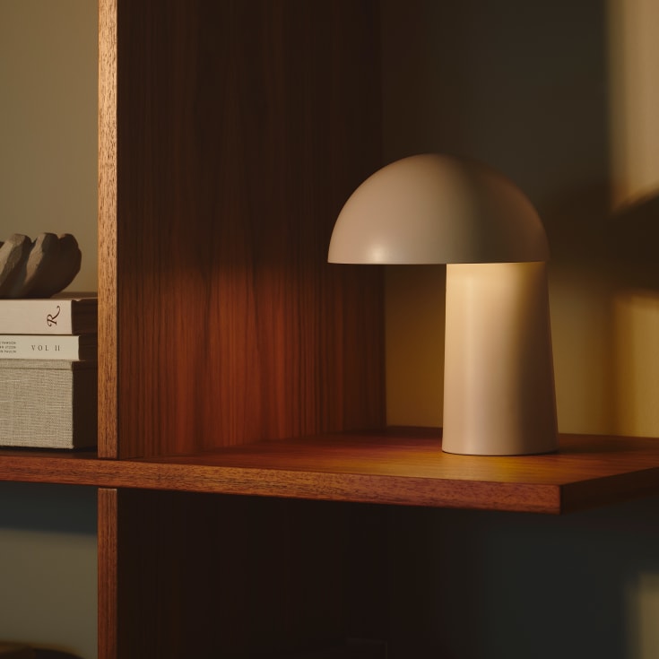Dftp Faye genopladelig bordlampe, beige