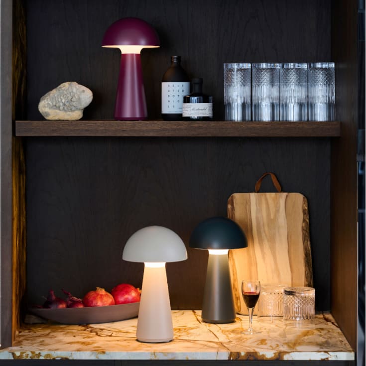 4 stk Sirius Sam oppladbar bordlampe, rød
