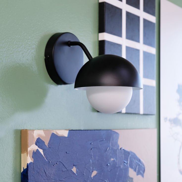 Dyberg Larsen Rose vägglampa, svart