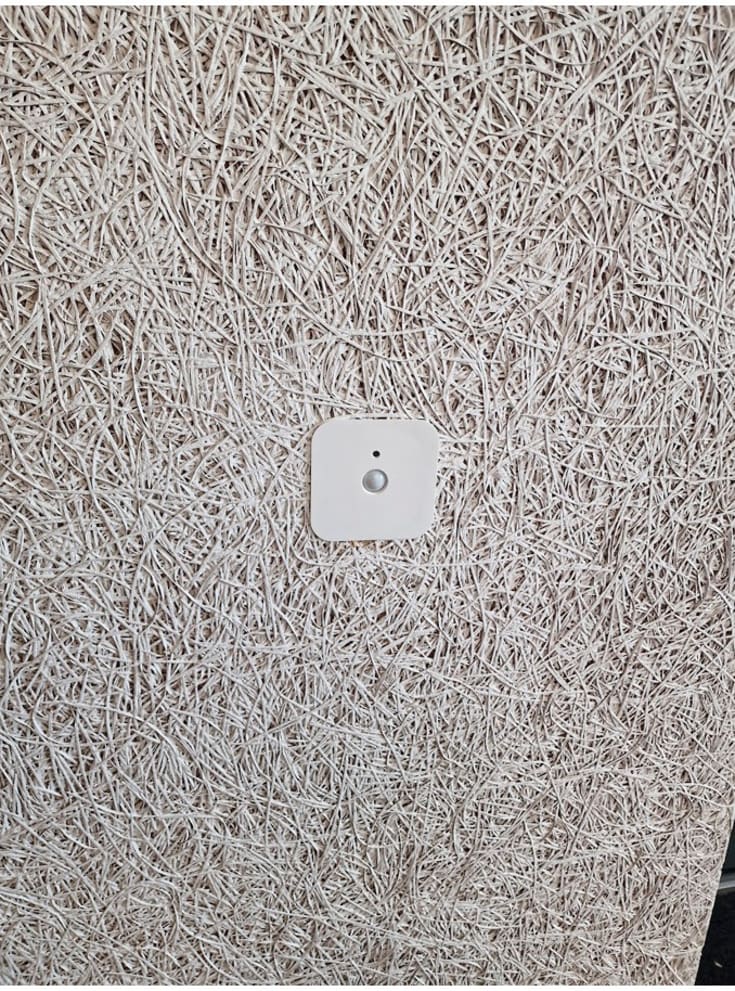 HiluX Innfelt brakett for Hue Motion sensor