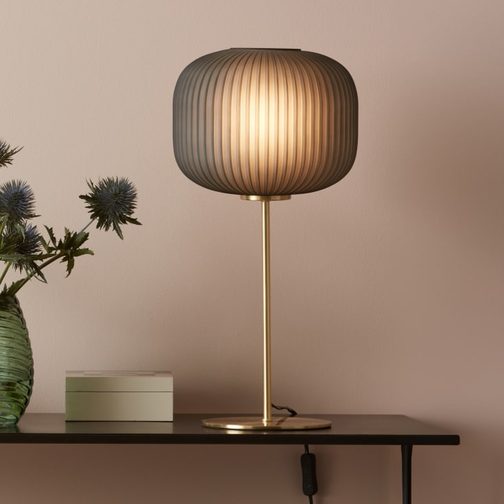 Markslöjd Sober bordlampe, røyk/messing