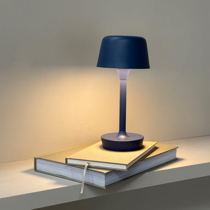 Dyberg Larsen Flow genopladelig bordlampe, blÄ