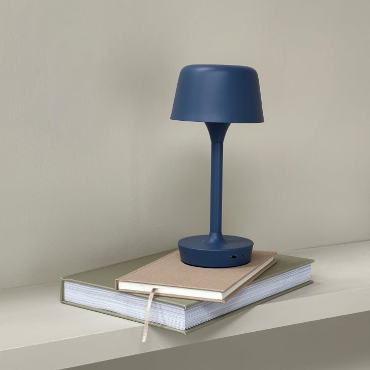 Dyberg Larsen Flow genopladelig bordlampe, blÄ