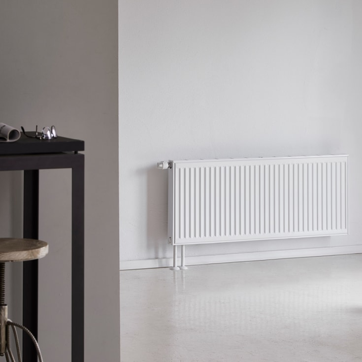 Stelrad Novello T22 radiator, 60x220 cm, 35 m²