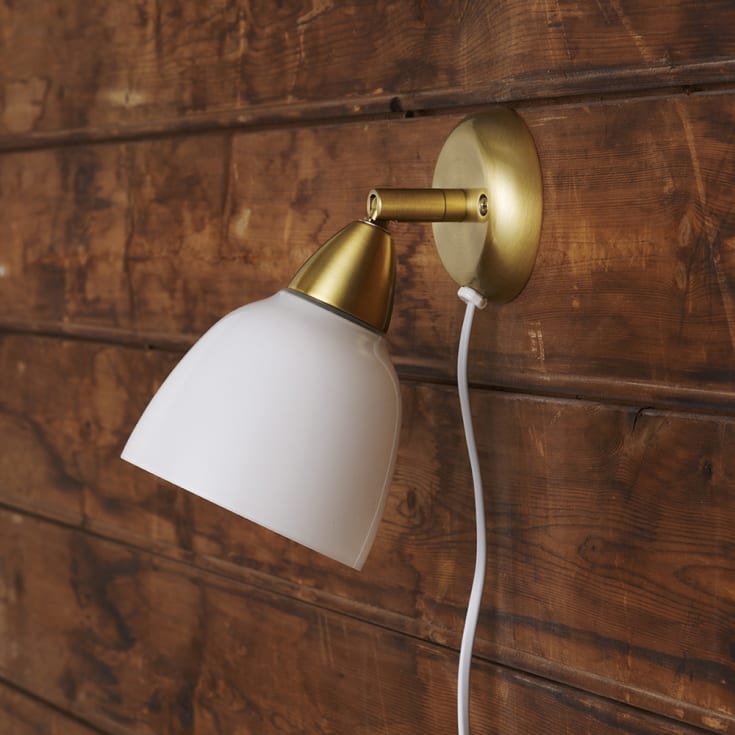 Superliving Urban vegglampe, kort, messing