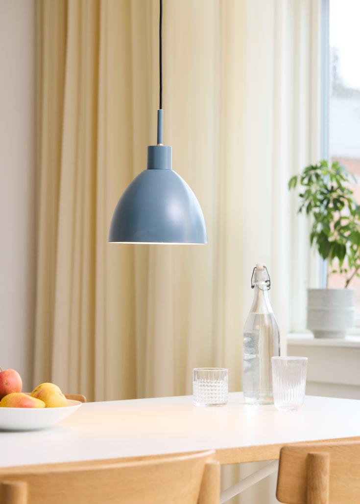 Halo Design Rock pendellampa, blå