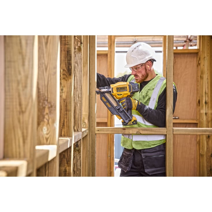 DeWalt 18V XR DCN950N-XJ 33GA spikerpistol, single-skud, 90 mm, uten batteri