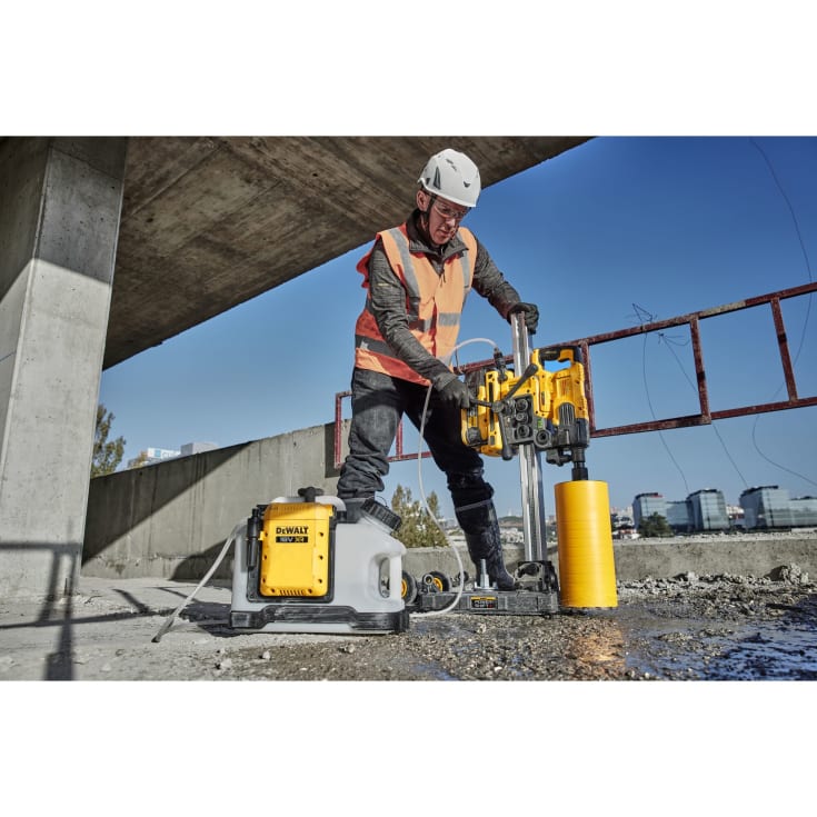 DEWALT 18V XR vandtank DCE6820N-XJ, 15 liter