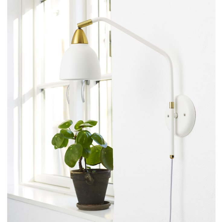 Superliving Urban vägglampe, hög, vit