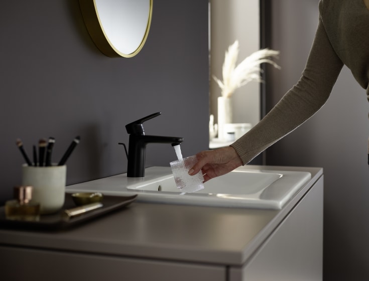 Hansgrohe Vernis Blend 100 håndvaskarmatur, mat sort