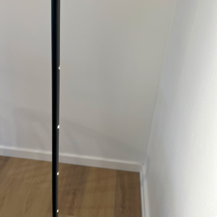 Antidark String F1 golvlampa