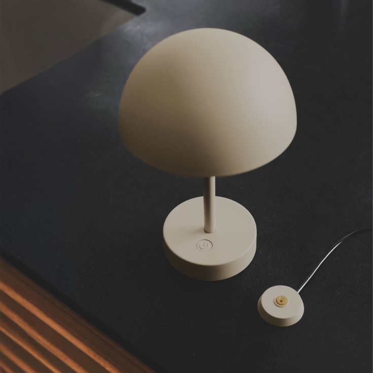Nordlux Ellen genopladelig bordlampe, beige