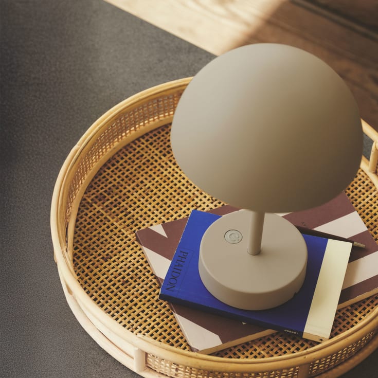 Nordlux Ellen genopladelig bordlampe, beige