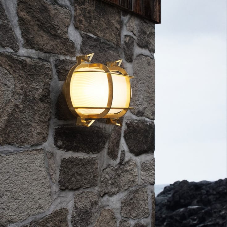Nordlux Helford vägglampa utomhus, mässing