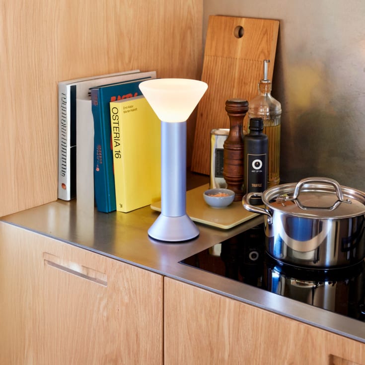 Hübsch Flash genopladelig bordlampe, lilla