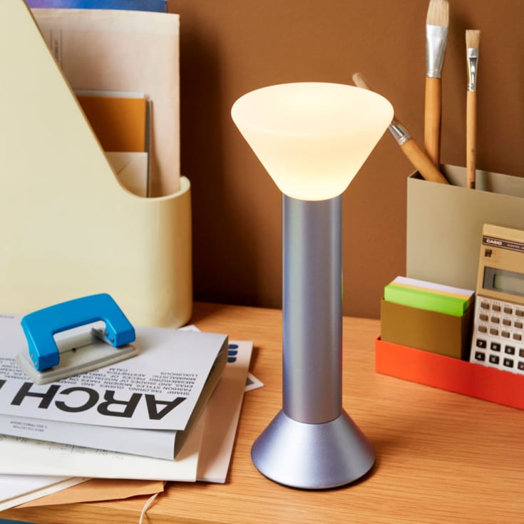 Hübsch Flash uppladdningsbar bordslampa, lila