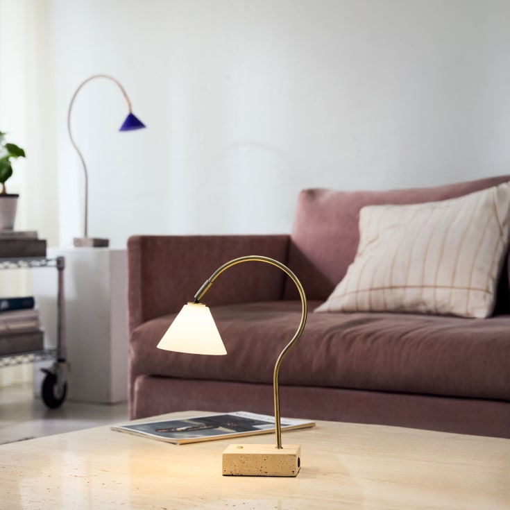 Halo Design Question bordlampe, genopladelig, messing