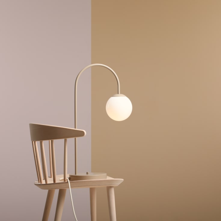 Aldex Una bordslampa, beige