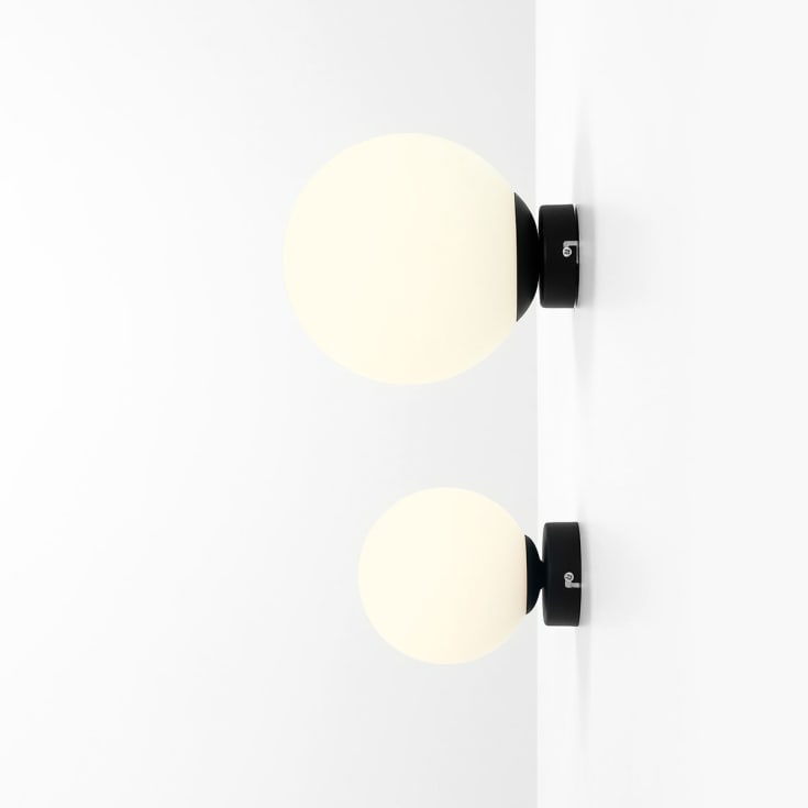 Aldex Ball vägglampa, svart, Ø20 cm