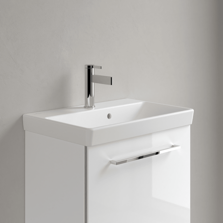 Villeroy & Boch Avento møbelservant, 55x37 cm, med CeramicPlus, hvit