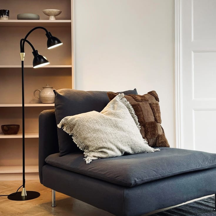 Dyberg Larsen Lilje gulvlampe, sort