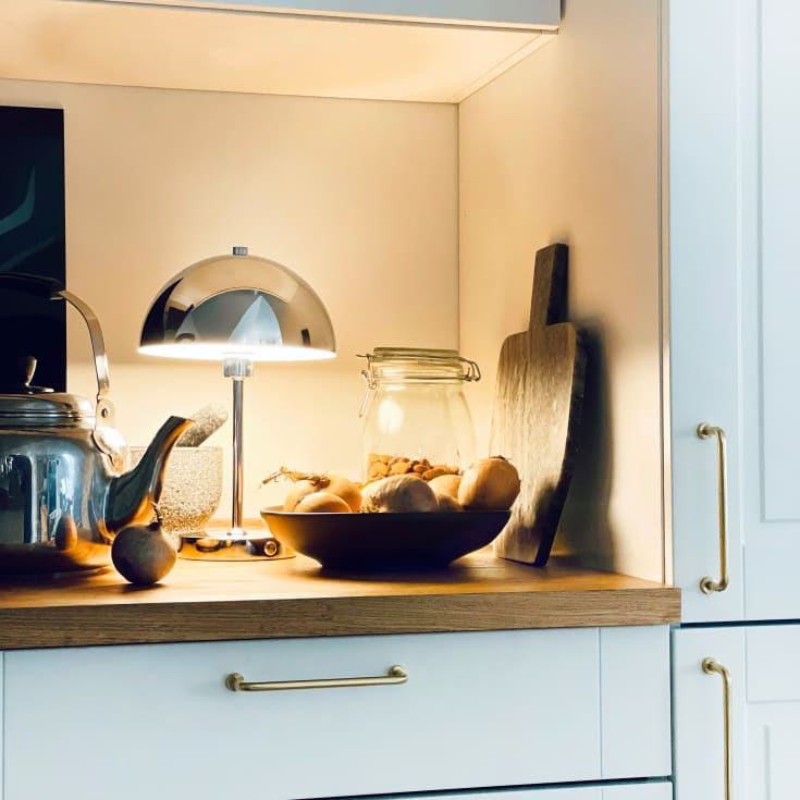 Dyberg Larsen Stockholm genopladelig bordlampe, krom