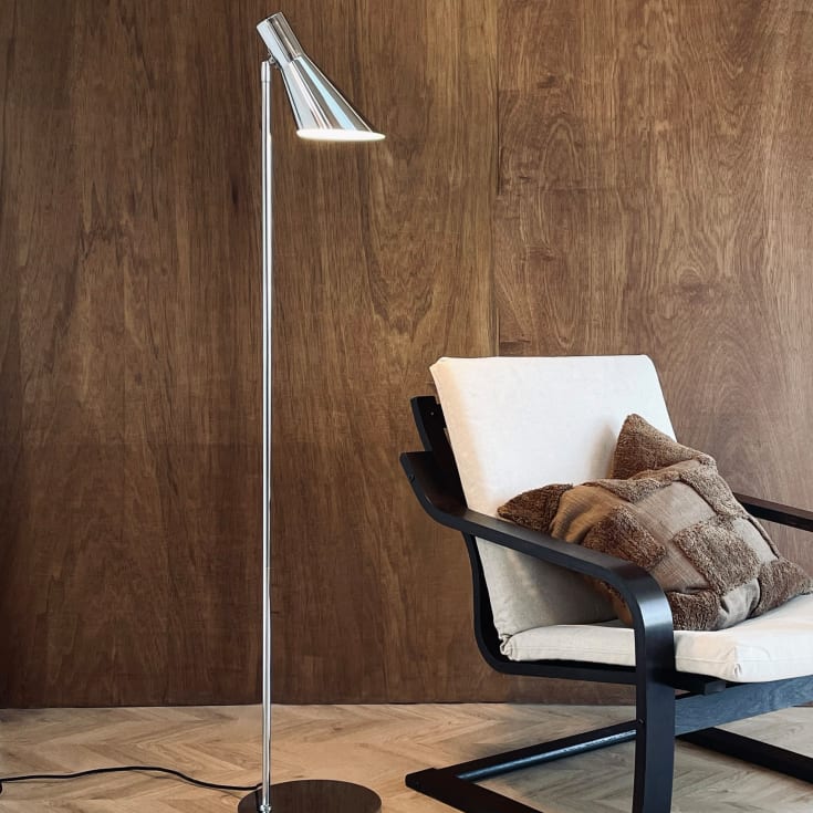 Dyberg Larsen DL12 golvlampa, krom