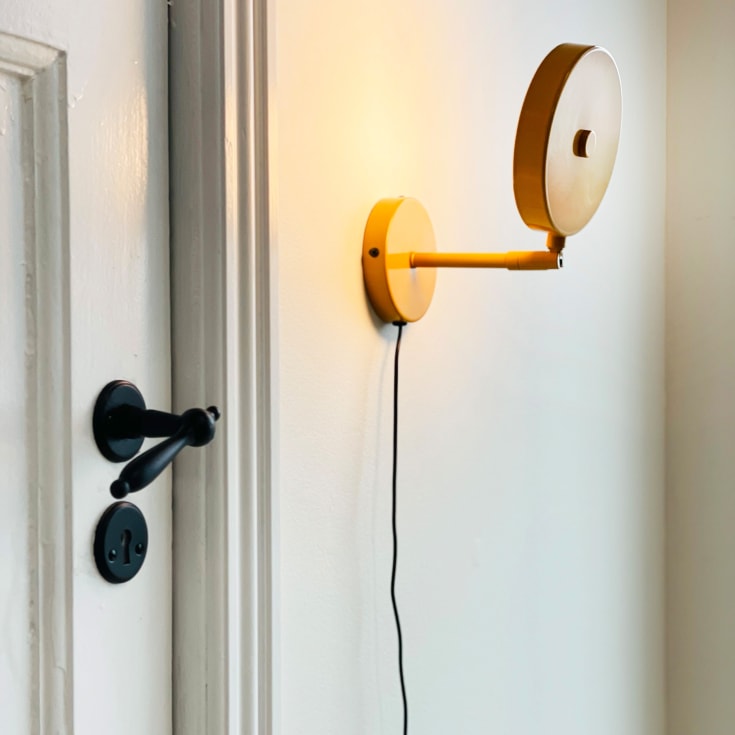 Dyberg Larsen Starlight vegglampe, gul