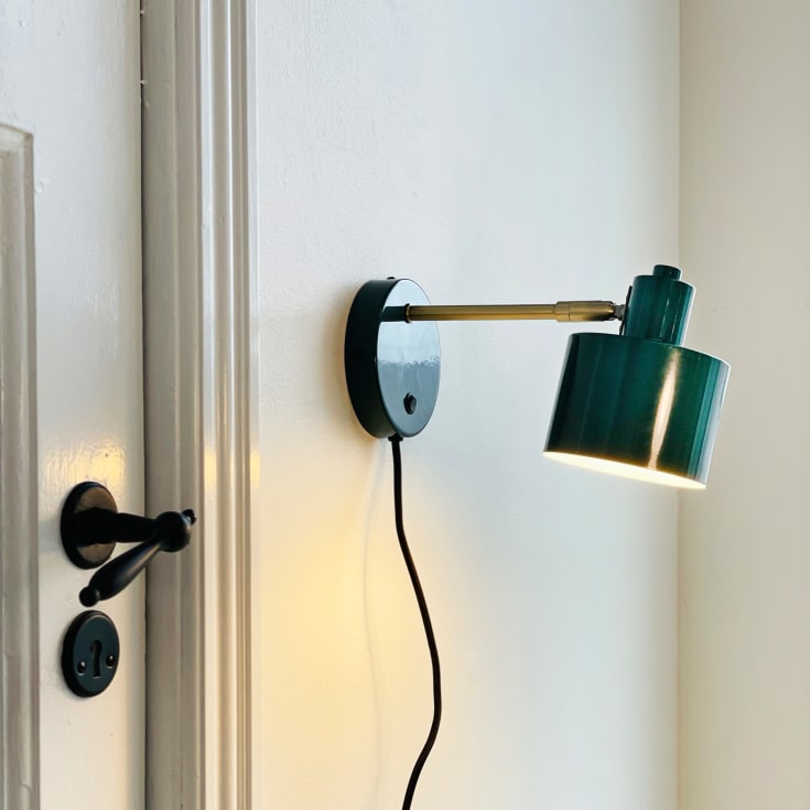 Dyberg Larsen Ocean vägglampa, grön
