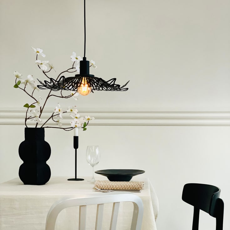 Dyberg Larsen Flora pendellampa, svart, Ø40 cm