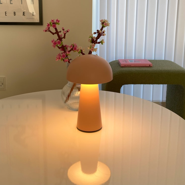Nielsen Light Move Me oppladbar bordlampe, rosa