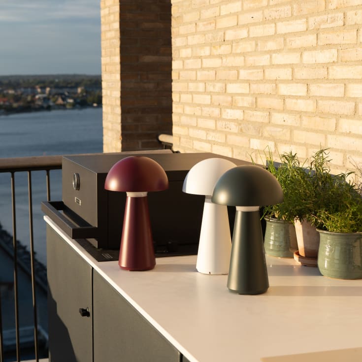 Sirius Sam uppladdningsbar bordslampa, röd