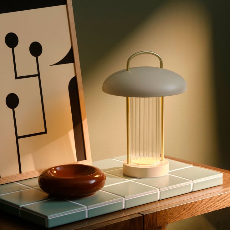 Nordlux Mirano genopladelig bordlampe, beige