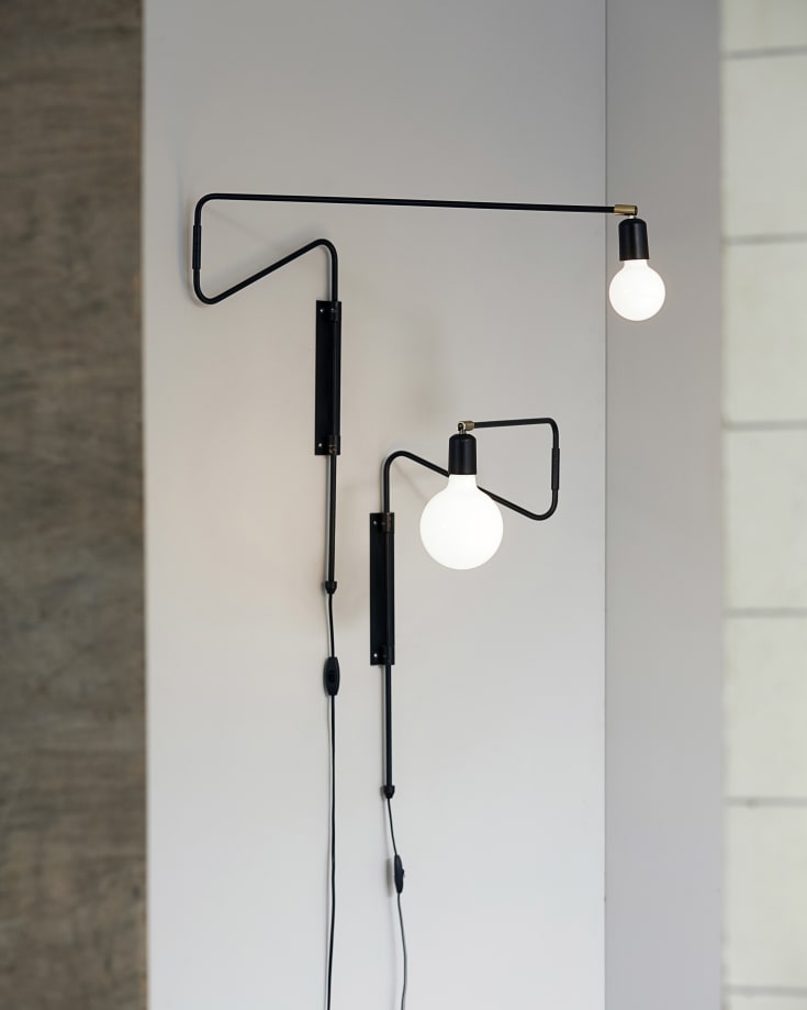 House Doctor Swing vegglampe, 70 cm, sort