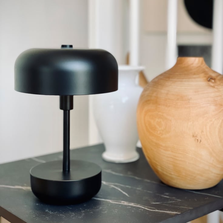 Dyberg Larsen Haipot genopladelig bordlampe, sort