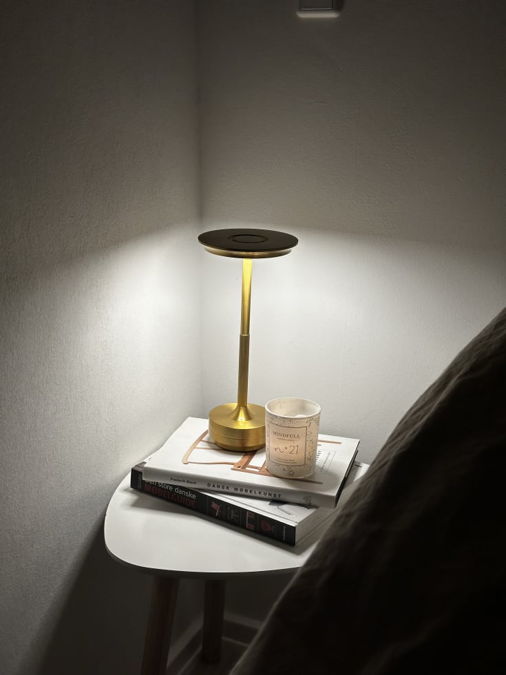 Nordic Light Skagen oppladbar LED-lampe, gull