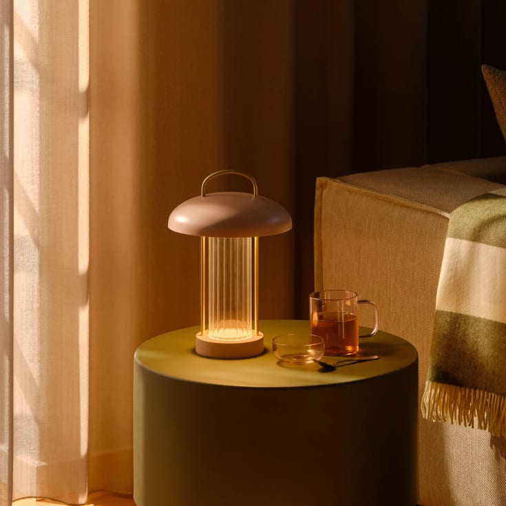 Nordlux Mirano uppladdningsbar bordlampa, rosa